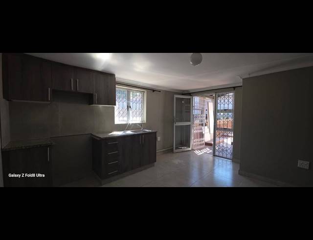 1 BEDROOM PROPERTY TO RENT IN DURBAN NORTH